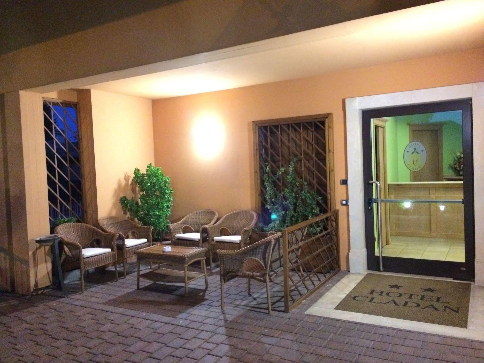 Hotel Cladan Assisi Exterior foto